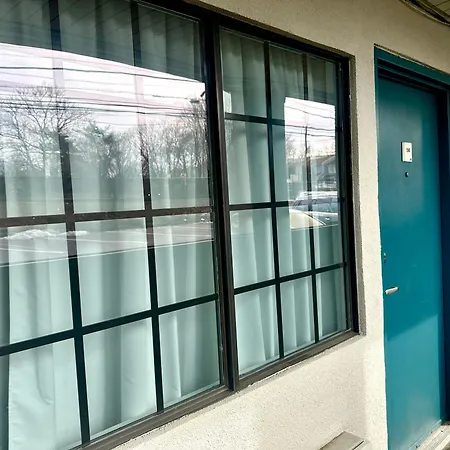 Red Carpet Inn - Stamford-2
