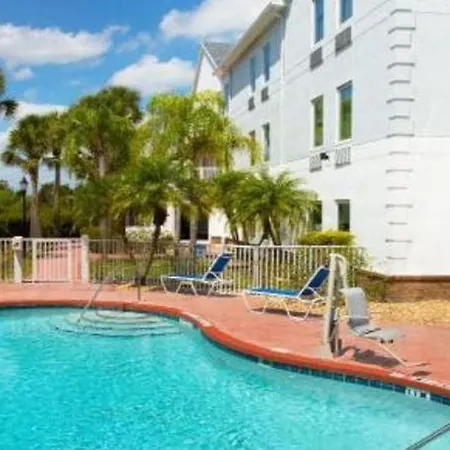 Holiday Inn Express Hotel & Suites Port Charlotte-3