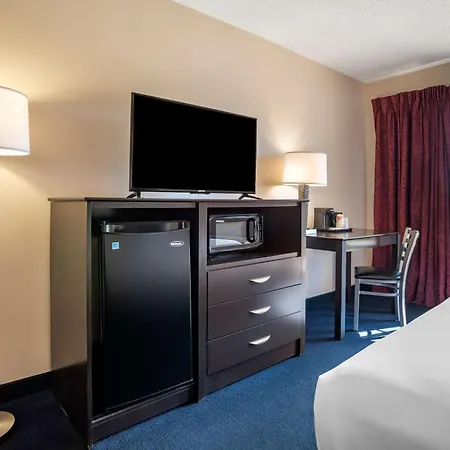 Econo Lodge Inn & Suites Rehoboth Beach-3
