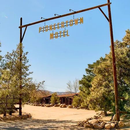 Pioneertown Motel-3