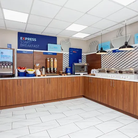 Holiday Inn Express & Suites Ormond Beach - North Daytona By Ihg-3
