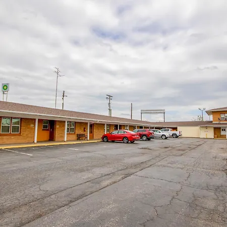 Oyo Travelier Motel-2