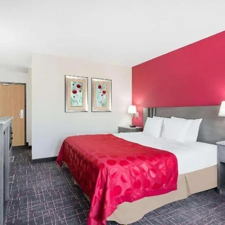 Clarion Pointe - Greensboro Coliseum Area-3