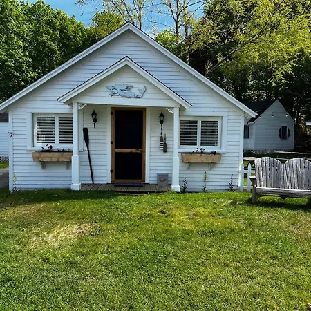Bar Harbor Cottages & Suites-3