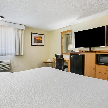 Best Western Hi-Desert Inn-3
