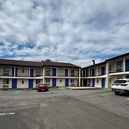 Budget Host Inn- Medical Center-2