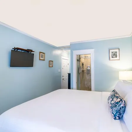 Hemingway House Boutique Hotel (Adults Only)-3