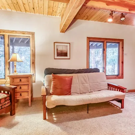 Tahquitz Rock Lodge-3