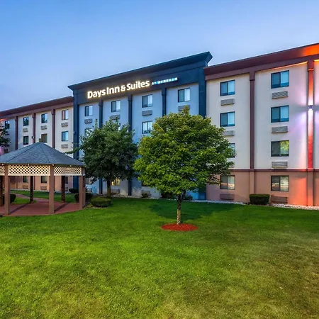 Days Inn And Suites By Wyndham Hammond, In-2