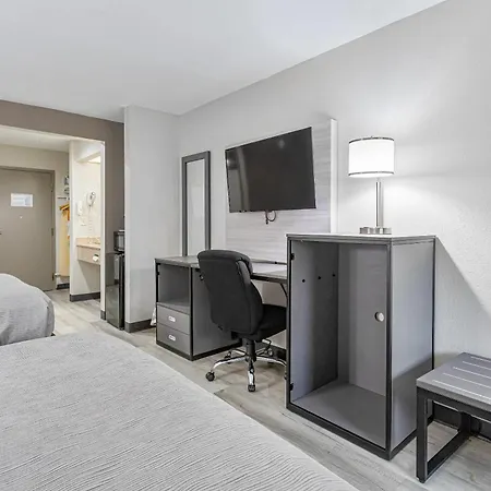 Quality Inn Edmund Pettus Bridge Area-3