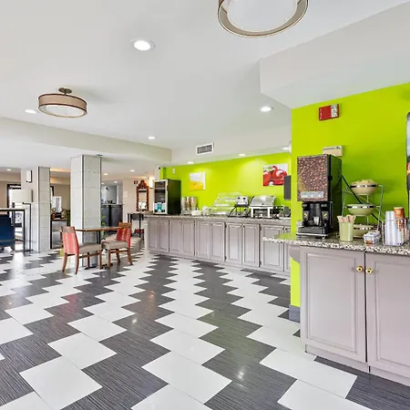 Quality Inn Edmund Pettus Bridge Area-2