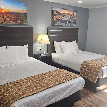 Travelers Inn-2