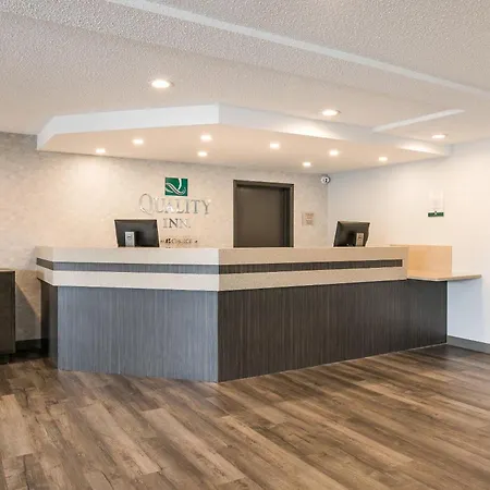 Quality Inn Marquette-2