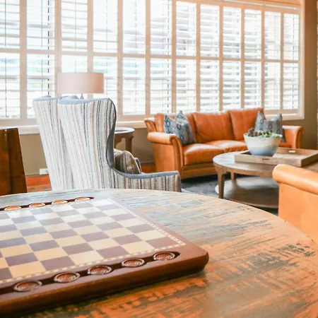 Greystone Lodge On The River-2