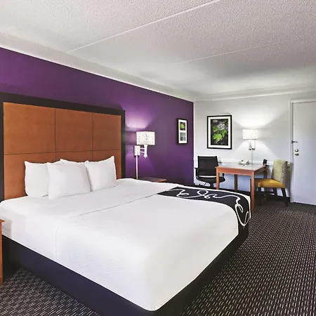 La Quinta Inn By Wyndham Midland-2