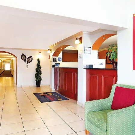 La Quinta Inn By Wyndham Orlando International Drive North-2