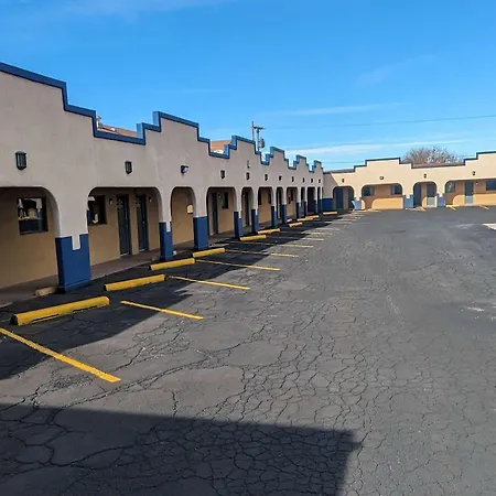 Travelodge By Wyndham Clovis-2
