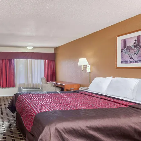 Knights Inn Murfreesboro-2