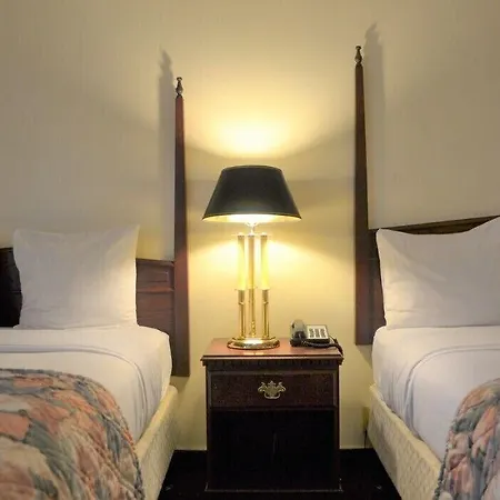Merced Inn & Suites-2