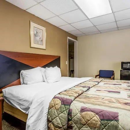 Rodeway Inn Sandusky North-2