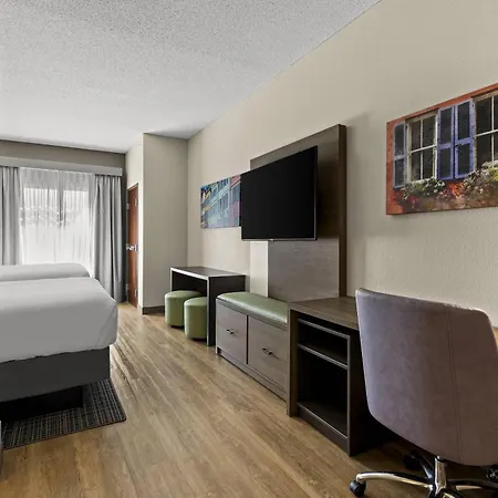 Comfort Suites Charleston West Ashley-3
