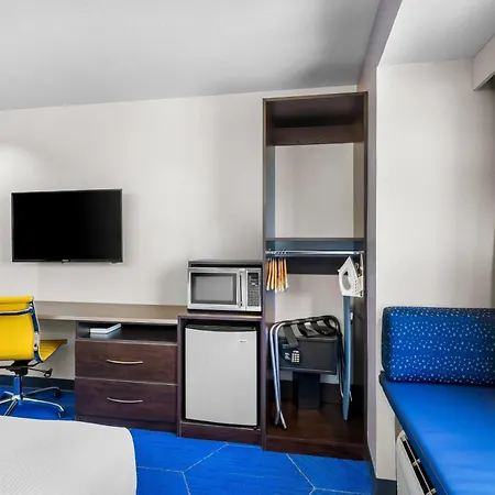 Microtel Inn & Suites By Wyndham Conway-3
