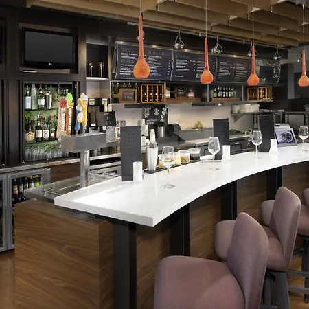 Courtyard By Marriott Portland Hillsboro-2