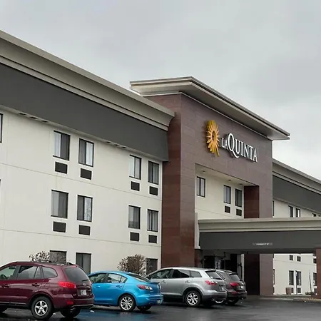 La Quinta Inn By Wyndham Indianapolis Airport Executive Dr-3
