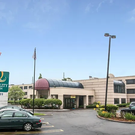 Quality Inn Southfield - Detroit-3