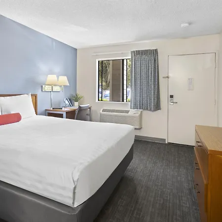 Good Nite Inn Calabasas-2