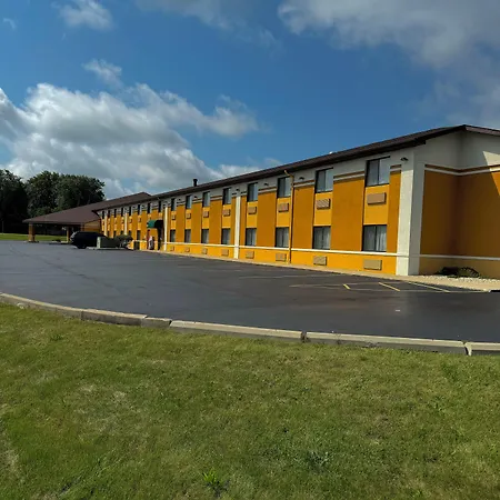 Quality Inn Sycamore - Dekalb-3