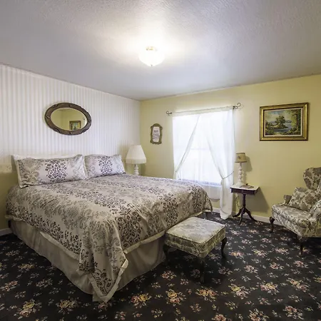 Historic Cary House Hotel-2