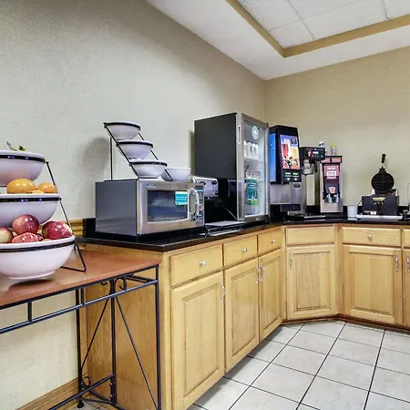 Columbia Inn & Suites-2