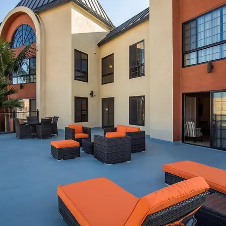 Coast Burbank Hotel-2