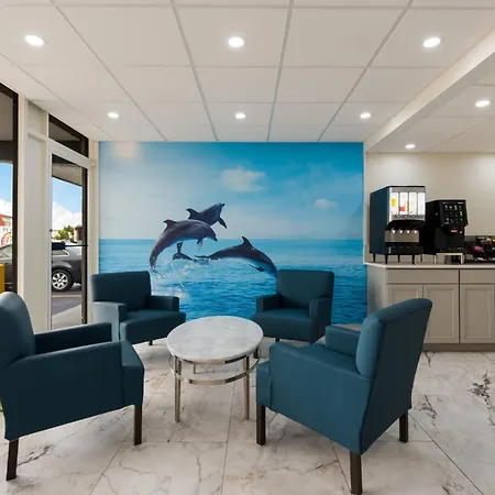 Red Roof Inn Plus & Suites Virginia Beach - Seaside-3