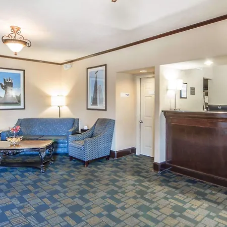 Quality Inn Tulsa-Downtown West-3