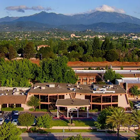 Red Lion Hotel Redding-3