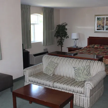 Red Lion Inn & Suites Des Moines-3