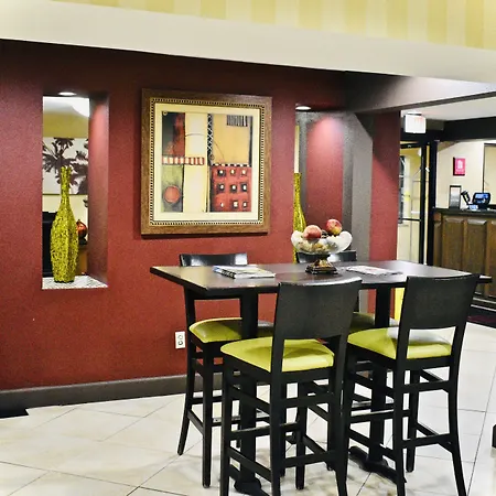 Red Roof Inn & Suites Little Rock-3