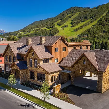 Elk Country Inn-2