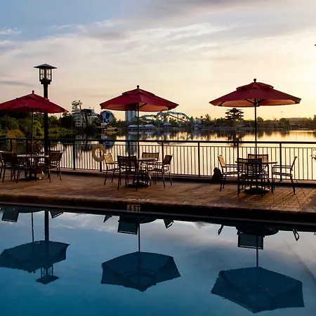 Ramada Plaza By Wyndham Orlando Resort & Suites Intl Drive - Newly Renovated!-2