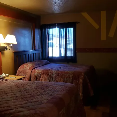 Earth Inn Motel-2