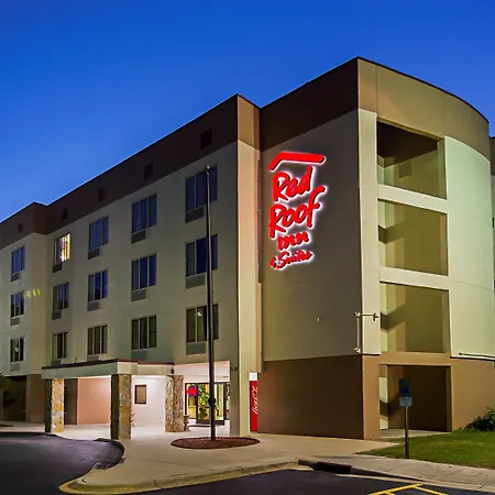 Red Roof Inn & Suites Fayetteville-Fort Bragg-3
