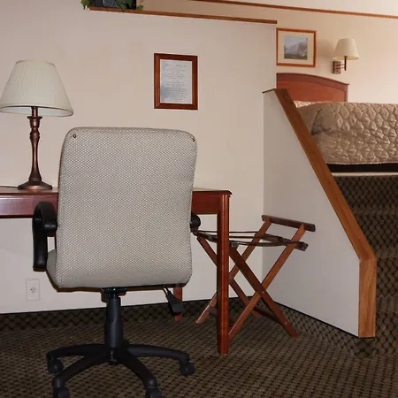 Luxury Inn & Suites-3