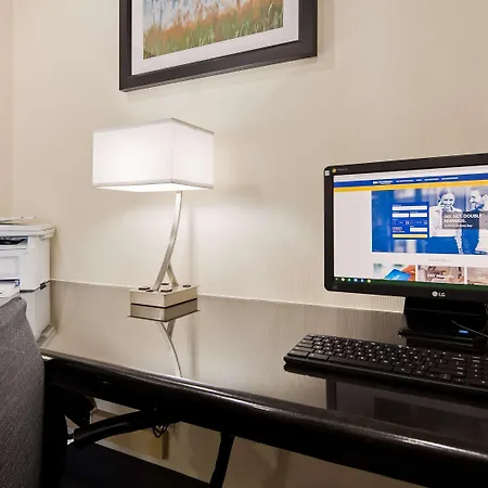 Best Western Plus Tulsa Inn & Suites-3