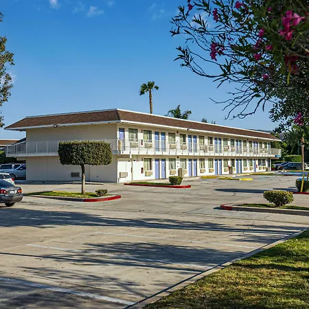 Motel 6-Temecula, Ca - Historic Old Town-3