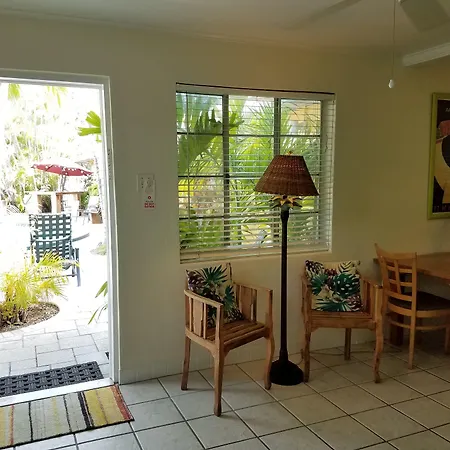 Alexander Palms Court - No Hidden Resort Fees!-3