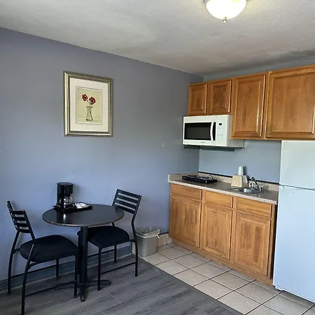 Americas Best Value Inn And Suites Groves-3