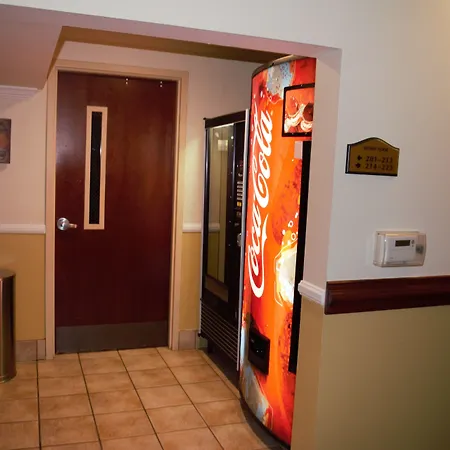 Best Western Plus Strawberry Inn & Suites-3