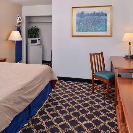 Majestic Inn & Suites-2